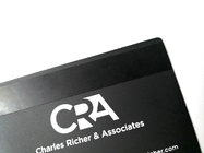 Logo noir mat d'impression de couleur de velours de cartes de visite en métal CR80