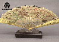 Style chinois décoratif se pliant en acier d'art traditionnel de fan d'or/argent d'artisanat