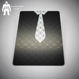 Cartes de visite professionnelle de visite noires mates en métal de l'élite VIP de feuille, cartes de visite professionnelle de visite noires personnalisées d'or blanc