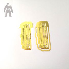 Le logo fait sur commande en métal a gravé l'acier de Stianless imprimé par couleur faite sur commande de repères en métal