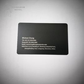 La carte nominative gravée par laser 85 x 54mm d'acier inoxydable de LOGO conçoivent librement