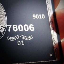 La carte nominative gravée par laser 85 x 54mm d'acier inoxydable de LOGO conçoivent librement