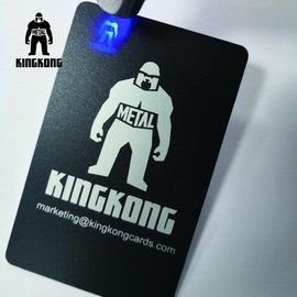 Voir les cartes de visite professionnelle de visite givrées de PVC inclure le filigrane d'émetteur à rayonnement ultraviolet