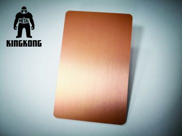 PVC Rfid du plastique 13.56mhz bloquant l'argent de carte de porte balayé adapté aux besoins du client