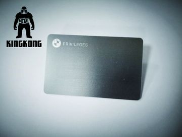PVC Rfid du plastique 13.56mhz bloquant l'argent de carte de porte balayé adapté aux besoins du client