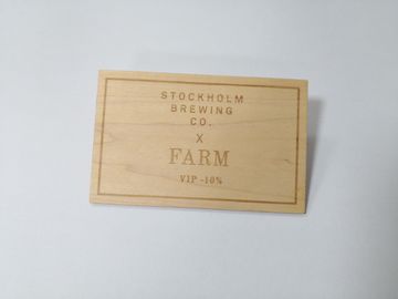 Carte en bois de membre d'affaires de taille de carte de crédit CR80 avec la puce de NFC IC 13.56MHZ