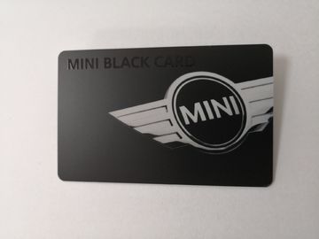 Carte mate de membre de PVC de noir avec la signature de impression UV brillante de blanc de bande magnétique de HiCo