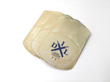 Le laser adhésif de marque d'accessoires de sac de plats de label en métal de petit logo cousent le label