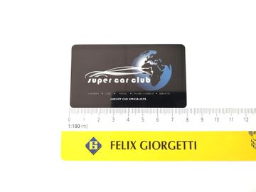 Cartes de visite professionnelle de visite découpées avec des matrices par moule adaptées aux besoins du client de PVC avec la forme irrégulière polychrome de l'impression 85x45mm
