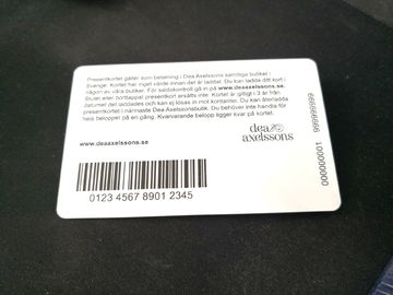 Le PVC en plastique de coutume de sublimation carde le coin rond préimprimé par code de Qr de code barres
