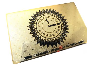 Le laser adhésif de marque d'accessoires de sac de plats de label en métal de petit logo cousent le label