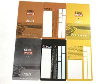 Escomptez les cartes de visite professionnelle de visite de PVC/la carte blanches membre du luxe RFID VIP