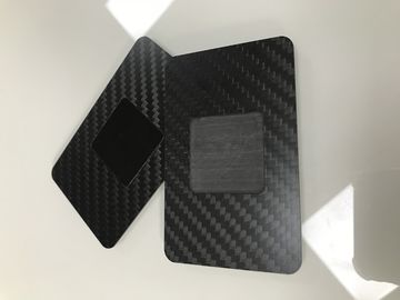 Les cartes de visite professionnelle de visite noires mates de fibre de carbone avec NFC 13.56MHz ébrèchent CR80 85x54mm